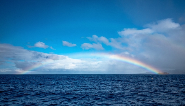 e-19763485-arcoiris-durante-la-navegacion165694160016569420165953.jpg