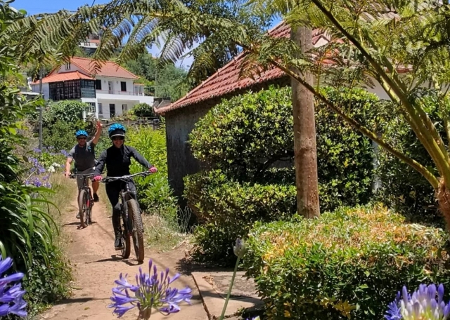  Mountain bike as a couple 