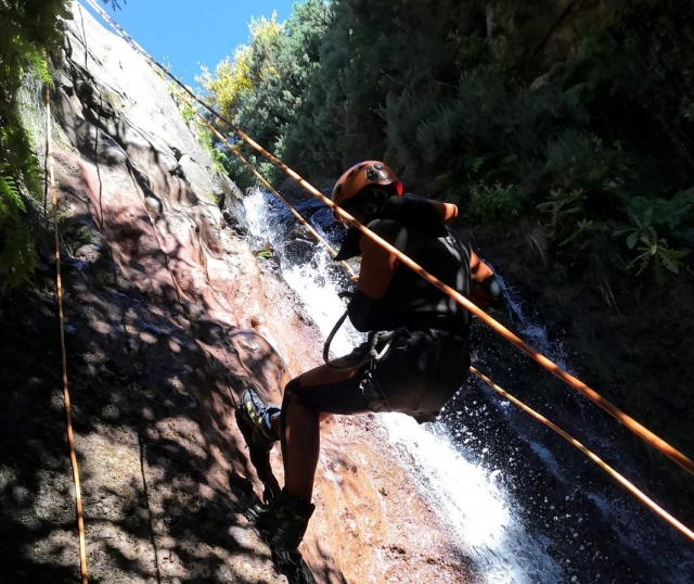  Descending