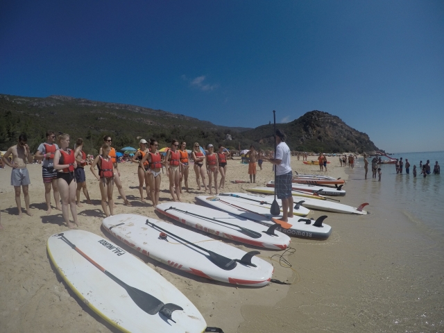  Prêt à profiter d'une journée de paddle surf 