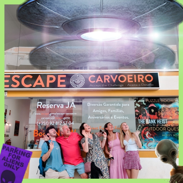 Grupo listo para el juego de escapismo