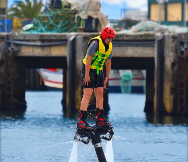 El flyboard es una de las actividades más divertidas que existen