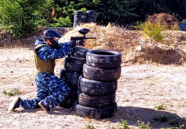  Aiming at the opponent 