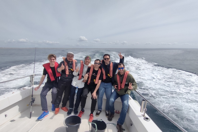  Pesca con gli amici 