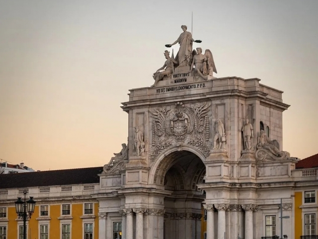  Arco de la Rua Augusta