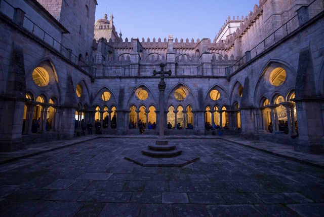  Chiostro della Cattedrale di Porto 