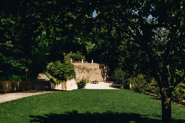 e-19864421-jardines-del-palacio-biester171819339617181979925271.jpg