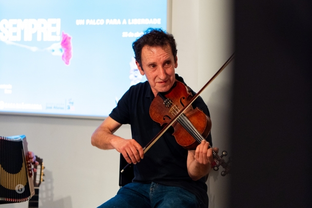 Violinista en acción