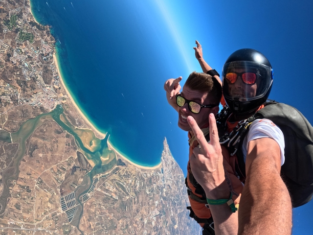  Parachutismo By the Sea 