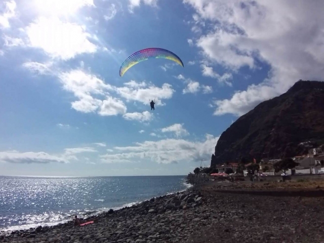  Paragliding on the southern coast of Madeira 