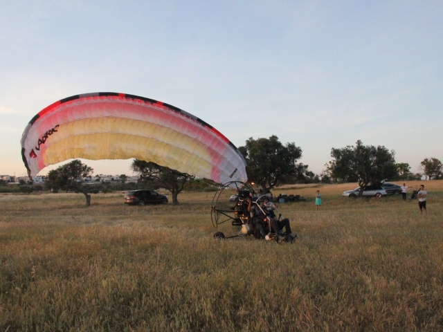  Pronti per il decollo in paramotore 