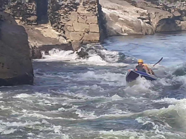Haciendo rafting en el Mino