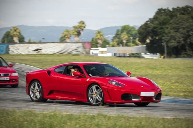 Ferrari co-driver on Vasco Sameiro circuit 1 lap