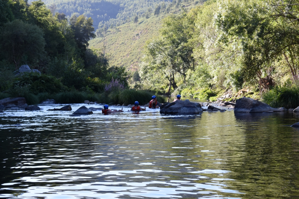 Nadar pelo rio paiva