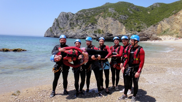  Coasteering a Sesimbra 