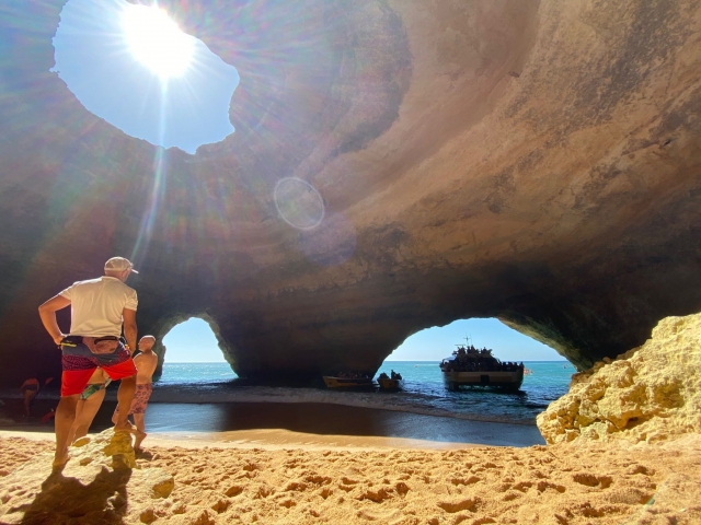  Dentro da gruta 