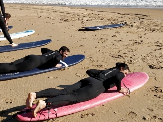 5 surf classes in Praia Grande, Colares 1 hour and 30
