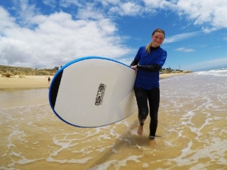 Lezione di surf privata a Playa de Galé 2 ore