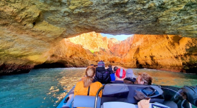  Conhecer as grutas 