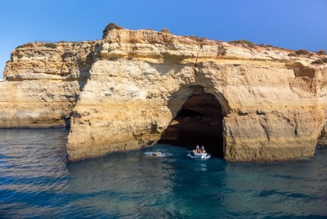  Alla scoperta delle grotte marine del Portogallo