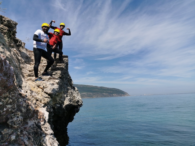 Disfruta del coasteering en Portugal