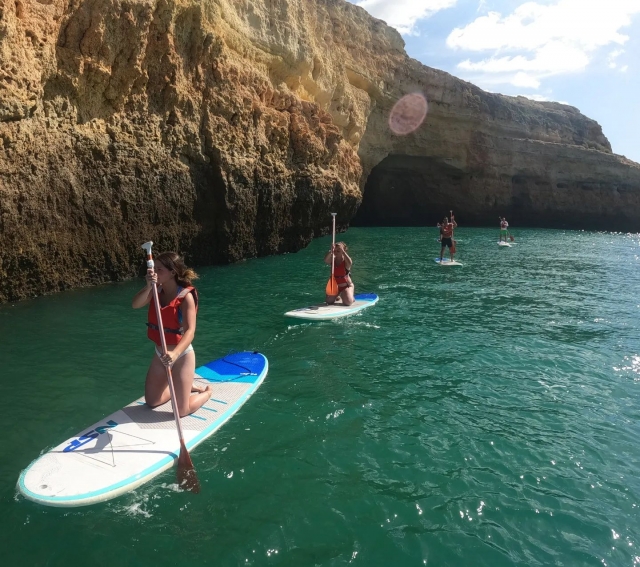 Ruta guiada en paddle surf a Benagil