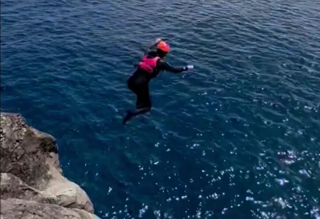 Salto de acantilados
