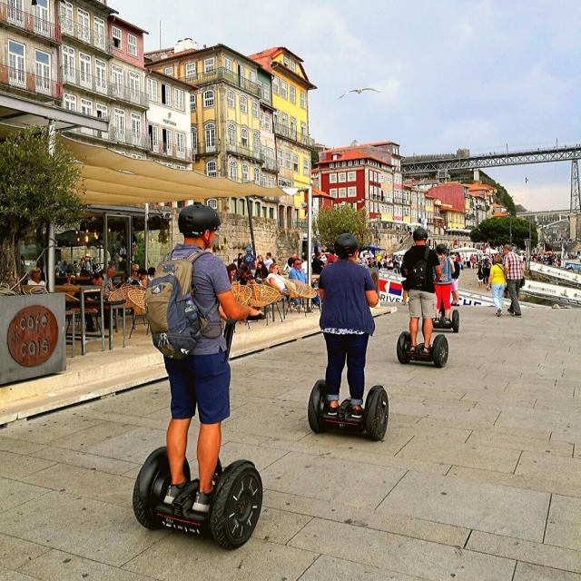  Through Porto on wheels