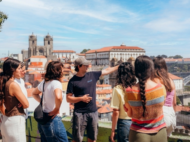 Visita guiada (3h) a pie por Oporto