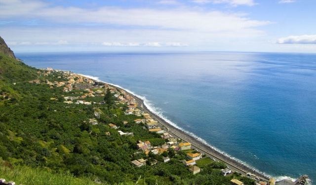  Plantations de bananes et de canne à sucre 