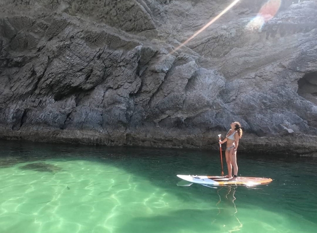  SUP attraverso le grotte di Arrabida 
