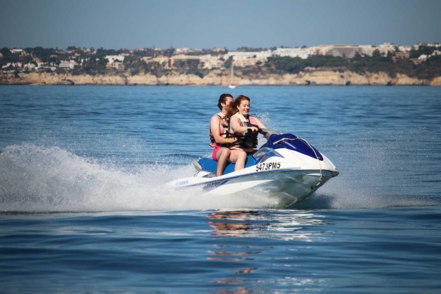 Two-seater jet skis 