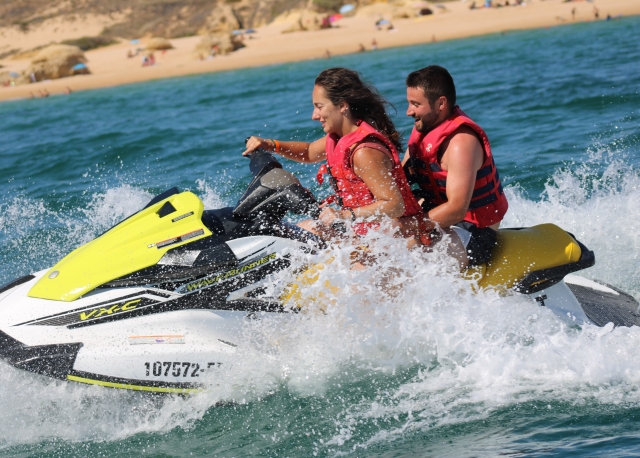  Two-seater jetski