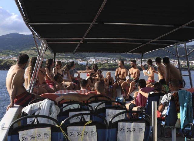 Durante una gita in barca a Ponta Delgada 