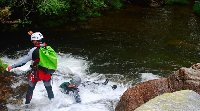  Canyoning 