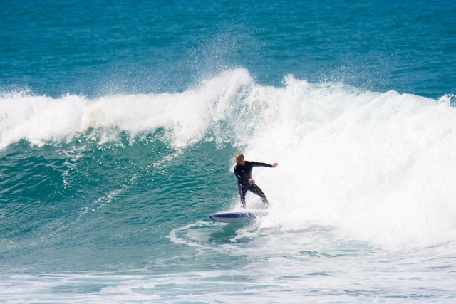 Surf waves 