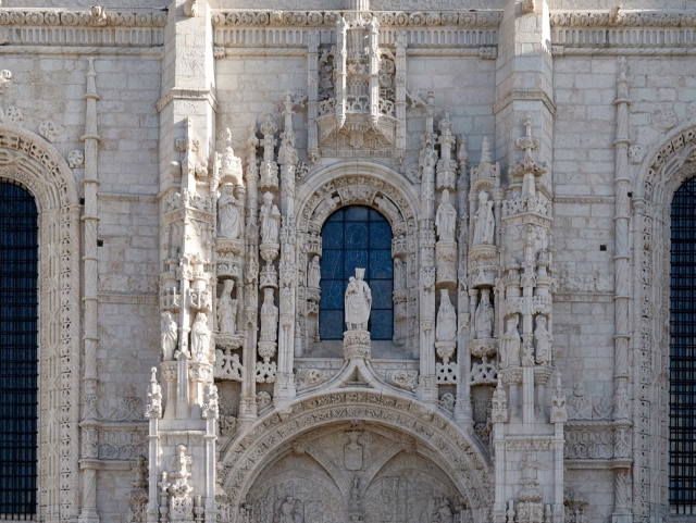  Detalhes do exterior do mosteiro 