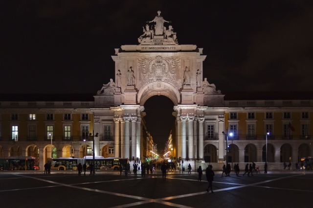  Arco da Rua Augusta la nuit