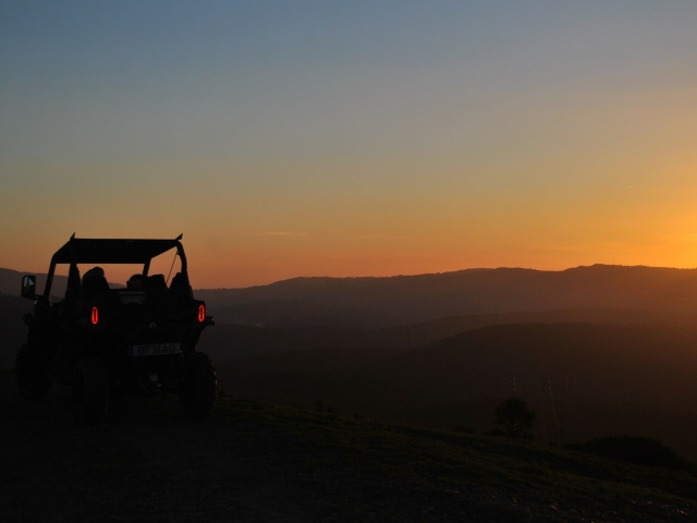  Buggy au coucher du soleil