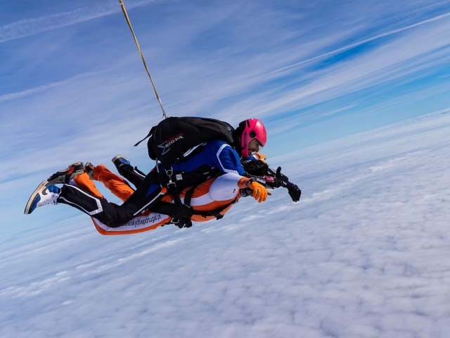 Profitez d'un saut en parachute dans l'Alentejo 