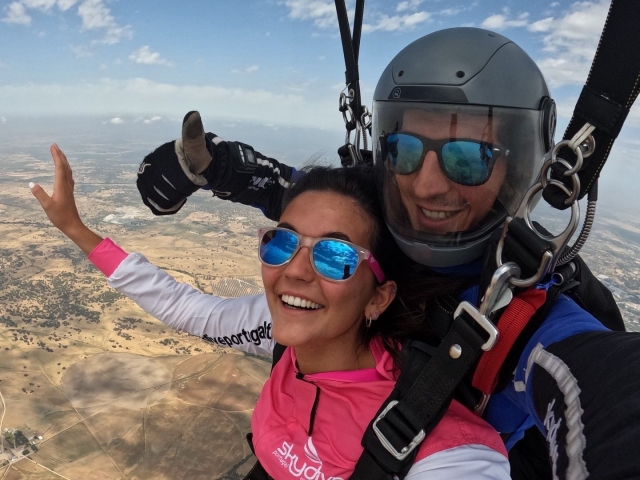 Tandem-Fallschirmsprung 15.000 Fuß in Évora