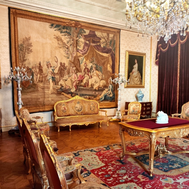  Official rooms and royal apartments 