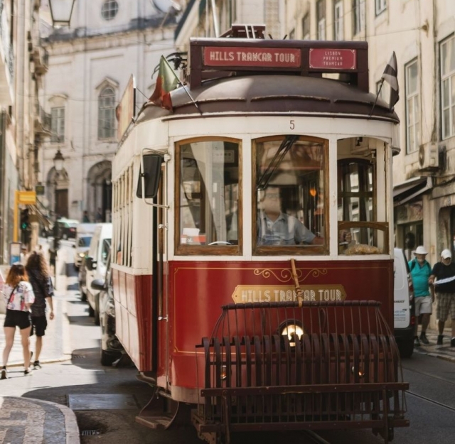 Electrico classico nas colinas