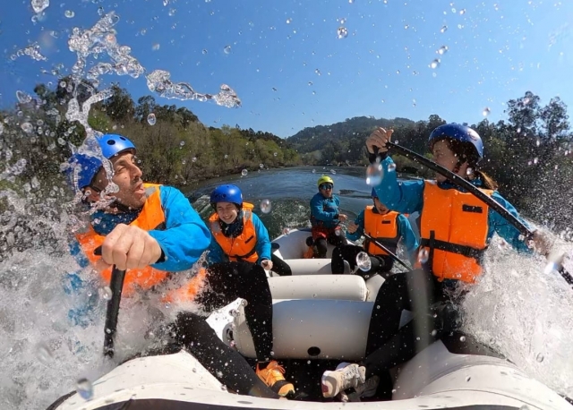 Descida rafting familiar rio Minho + lanche 2,5h