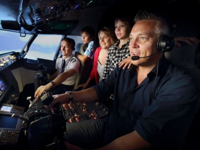 Flight simulator in Puerto Banús 30 minutes