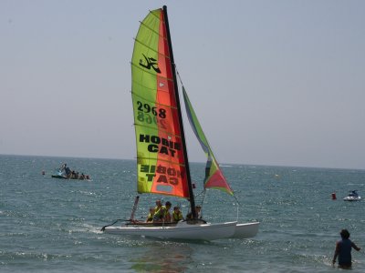 Navegar en catamarán en Roquetas 2 h
