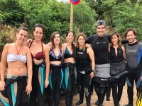  Female divers 