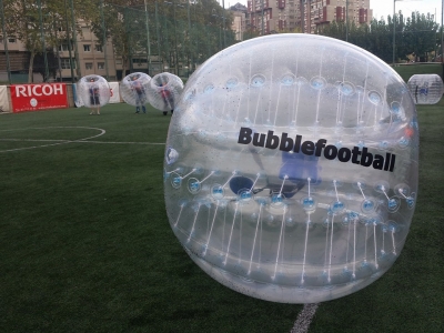 Partido de fútbol burbuja en Barcelona 2 horas