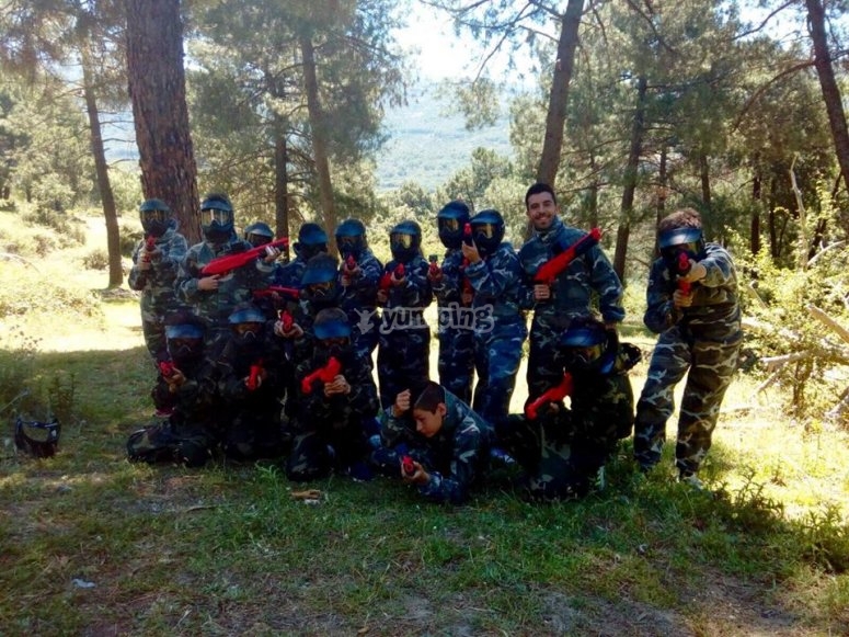 Team Building paintball comida y noche en el Jerte desde 51€