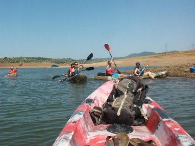 Observation of the rutting canoe in Yeguas reservoir